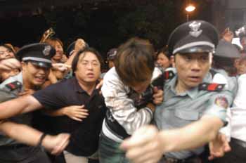 美特斯·邦威2004初秋服装主题