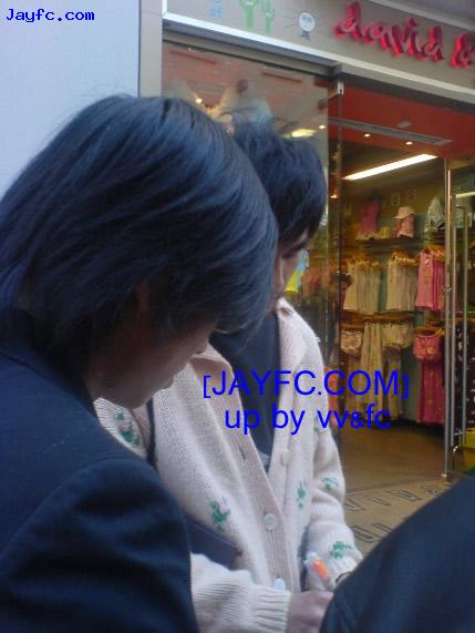[独家]会员"英伦的猫"及他的BF和杰伦在伦敦偶遇